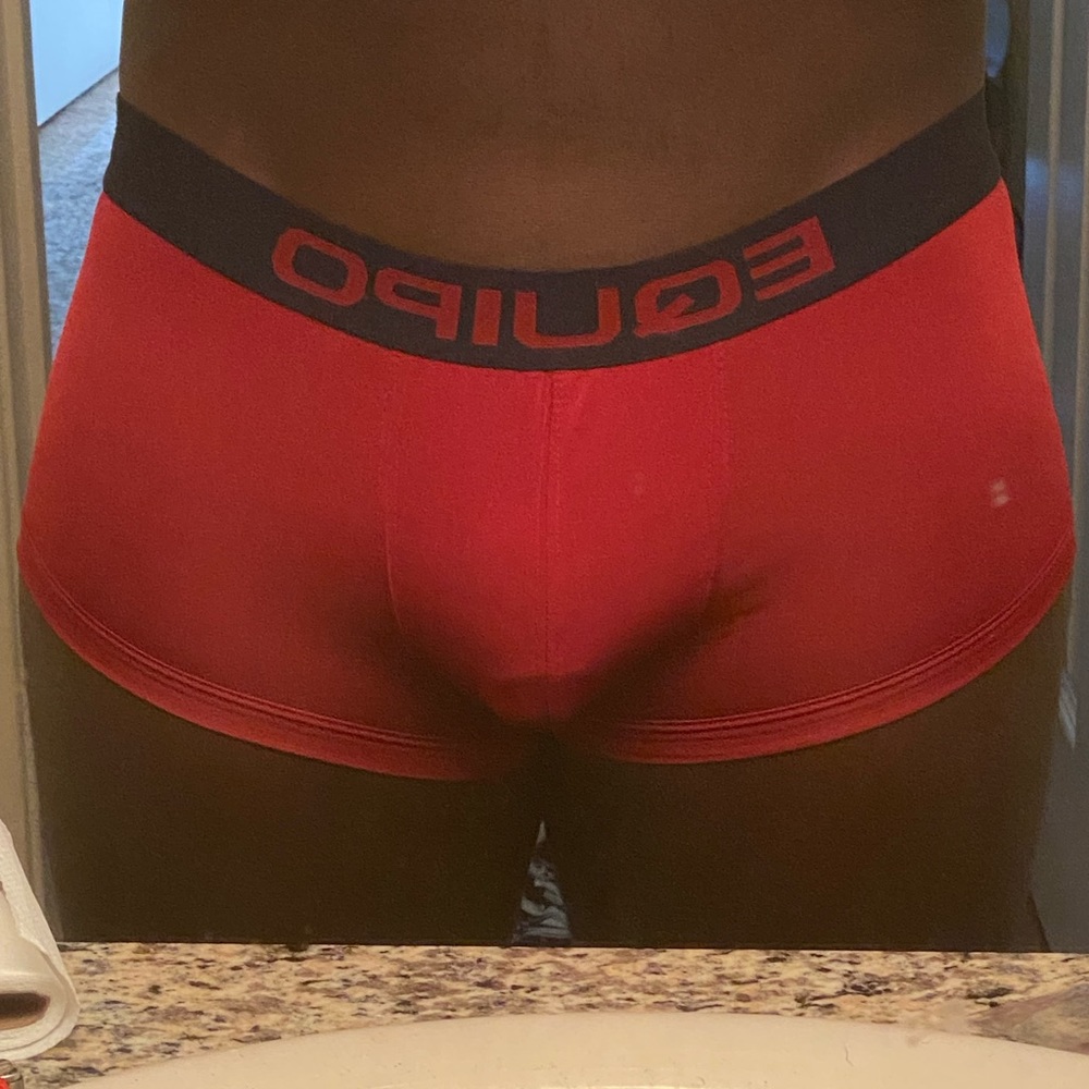 Equipo Briefs.